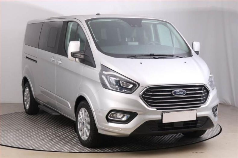 Ford Tourneo - hlavní foto