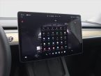 Tesla Model Y - fotka číslo 16