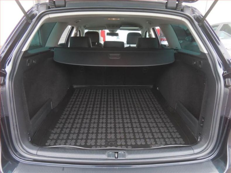 Volkswagen Passat - hlavní fotka