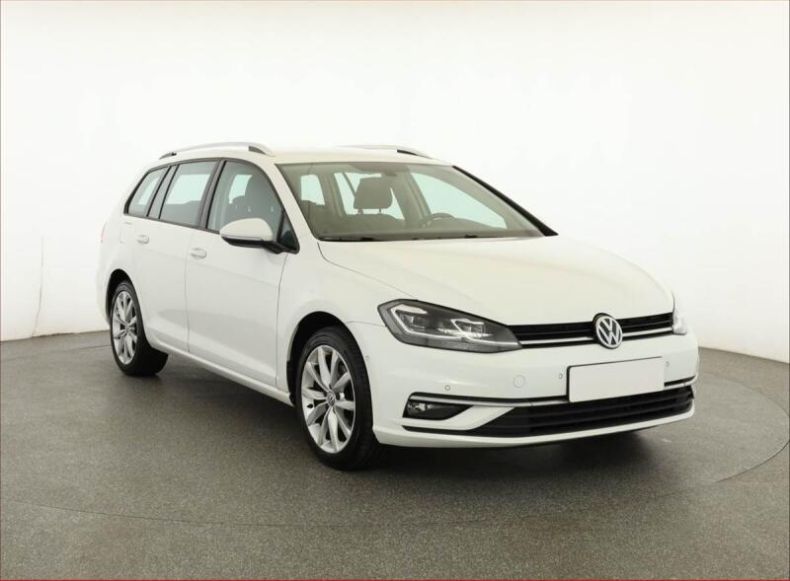 Volkswagen Golf - hlavní foto