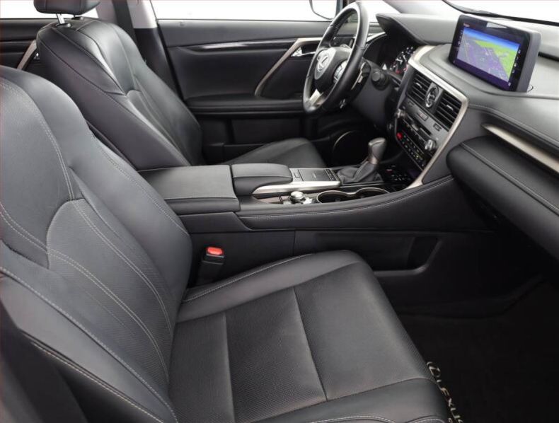 Lexus RX - hlavní fotka