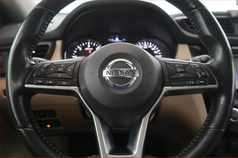 Nissan X-Trail - hlavní fotka