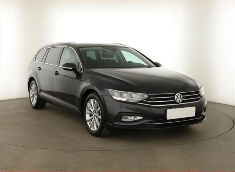 Volkswagen Passat - hlavní fotka inzerátu