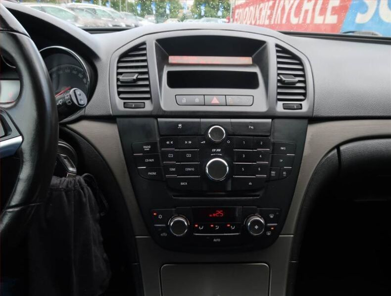 Opel Insignia - hlavní fotka