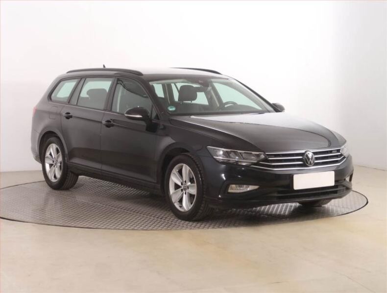 Volkswagen Passat - hlavní fotka