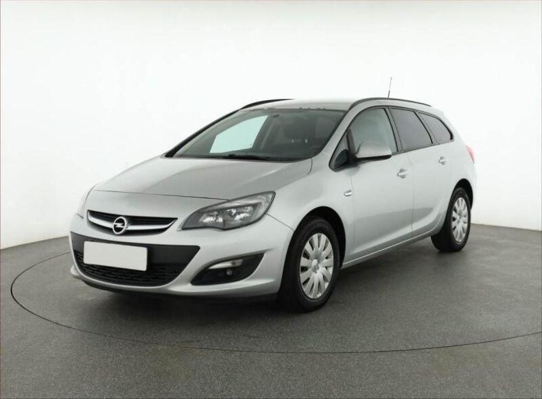 Opel Astra - hlavní fotka