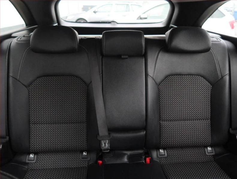 Kia Cee'd - hlavní fotka