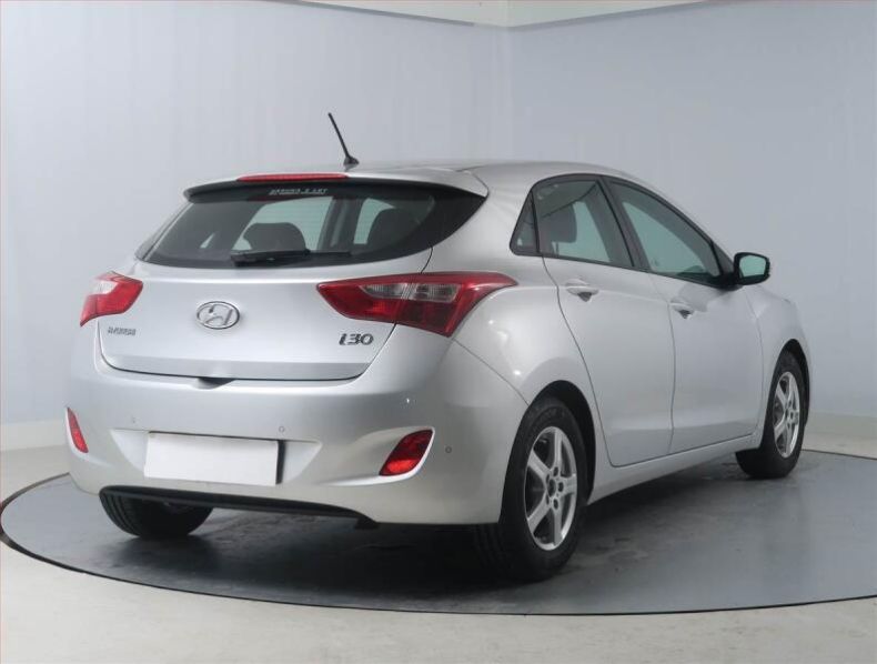 Hyundai i30 - hlavní fotka