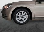 Volkswagen Passat - fotka číslo 14