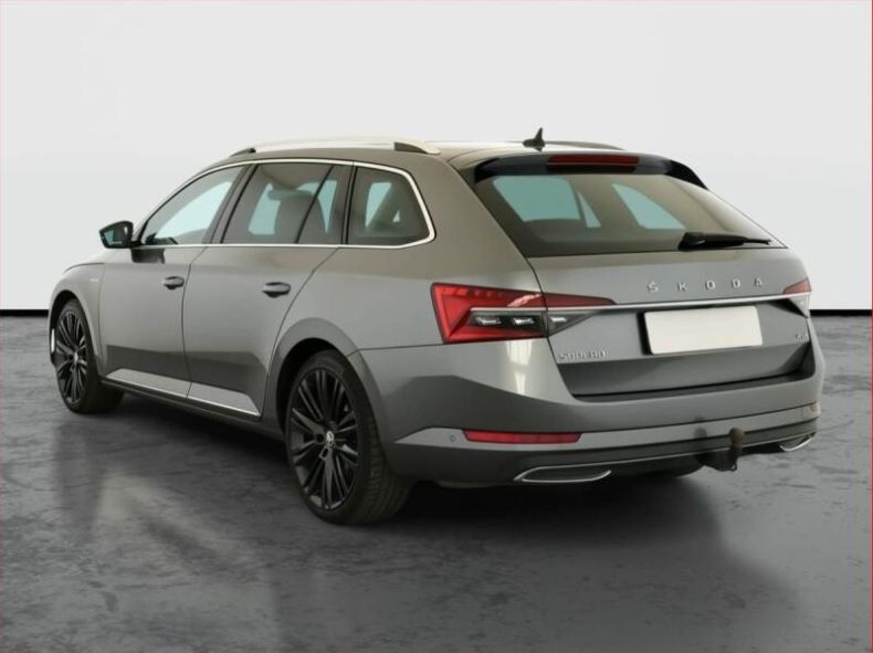 Škoda Superb - hlavní fotka