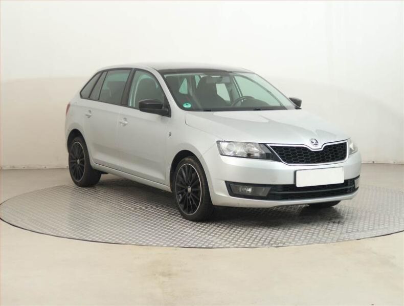 Škoda Rapid - hlavní foto