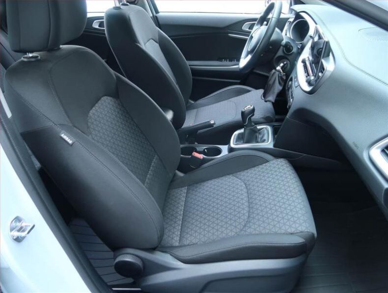 Kia Cee'd - hlavní fotka