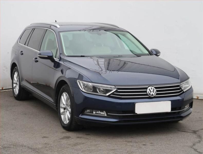 Volkswagen Passat - hlavní fotka inzerátu