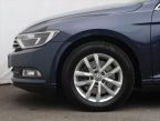 Volkswagen Passat - fotka číslo 14