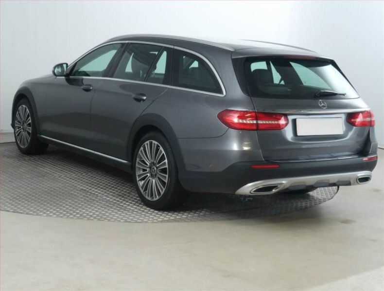 Mercedes Třída E - hlavní fotka