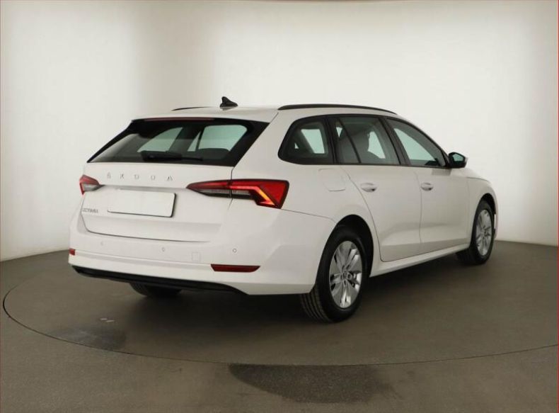 Škoda Octavia - hlavní fotka