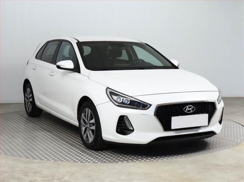 Hyundai i30 - hlavní foto