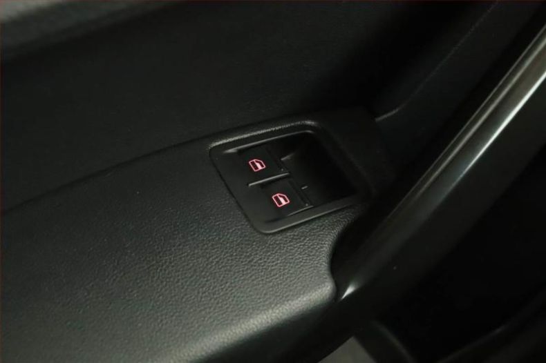 Volkswagen Caddy - hlavní fotka