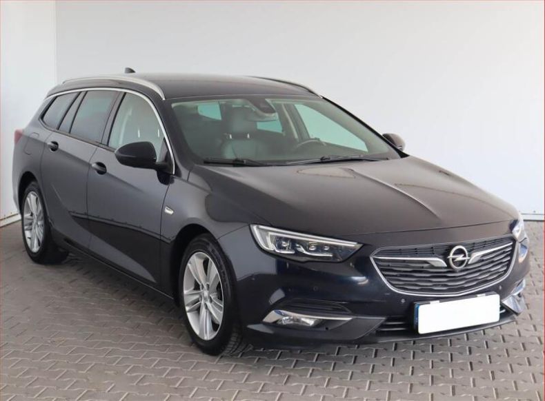 Opel Insignia - hlavní foto