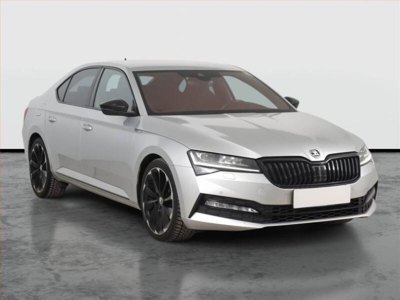 Škoda Superb - hlavní foto