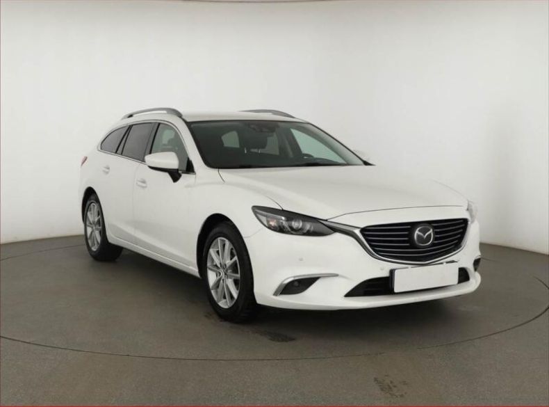 Mazda 6 - hlavní fotka