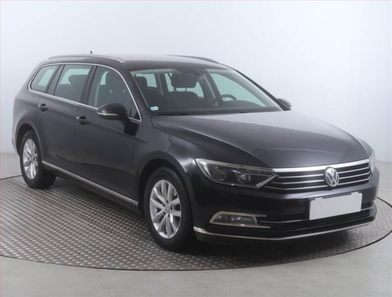 Volkswagen Passat - hlavní fotka inzerátu