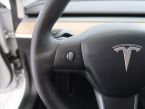 Tesla Model 3 - fotka číslo 30