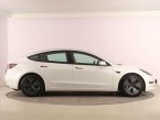 Tesla Model 3 - fotka číslo 5