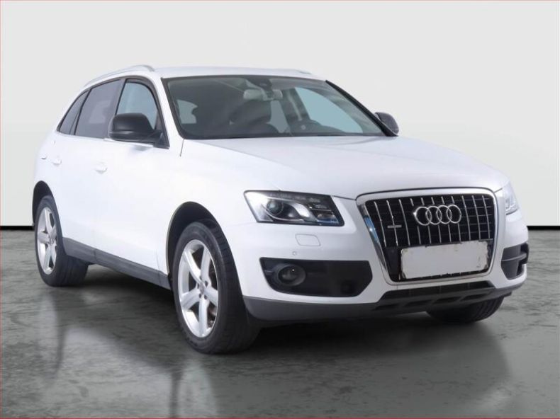 Audi Q5 - hlavní foto