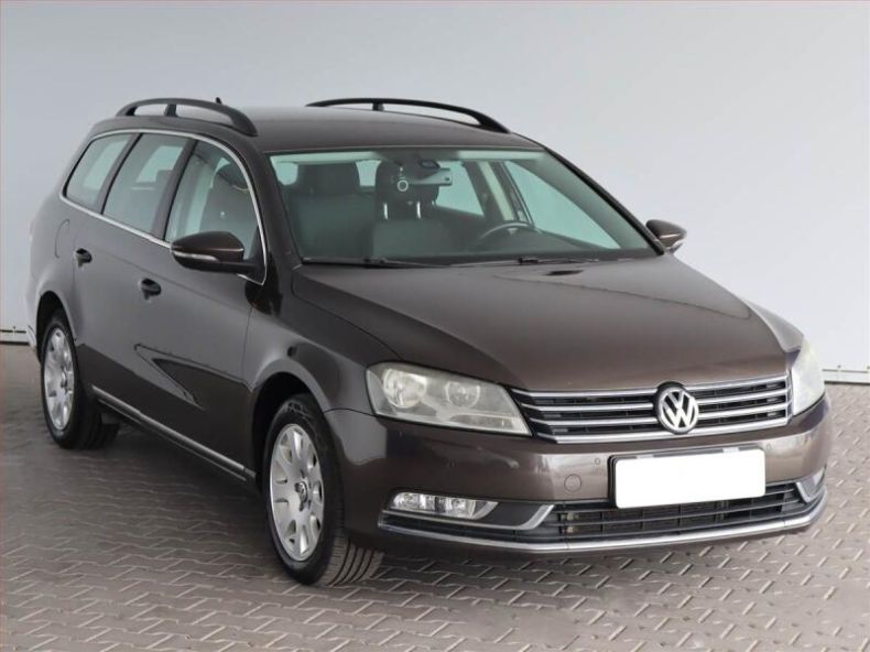 Volkswagen Passat - hlavní fotka inzerátu