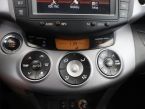 Toyota RAV 4 - fotka číslo 10
