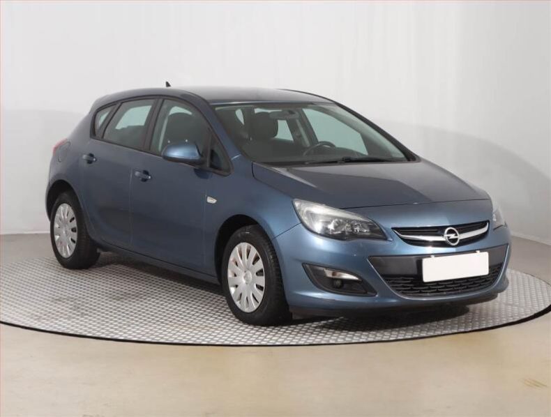 Opel Astra - hlavní foto