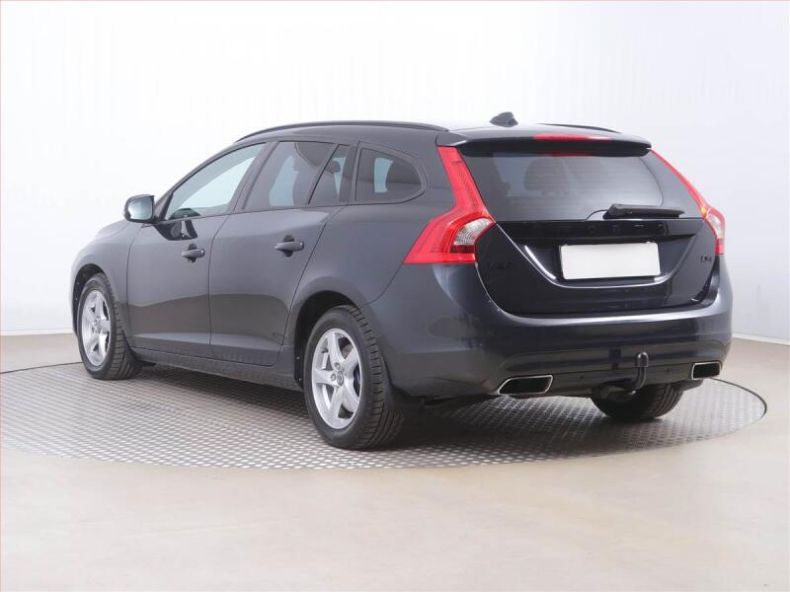 Volvo V60 - hlavní fotka