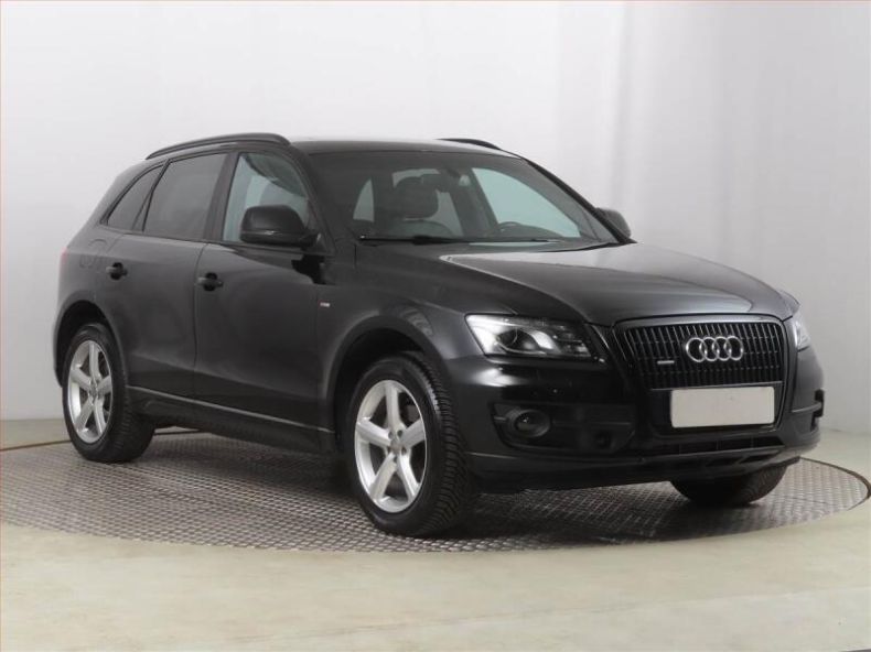 Audi Q5 - hlavní foto