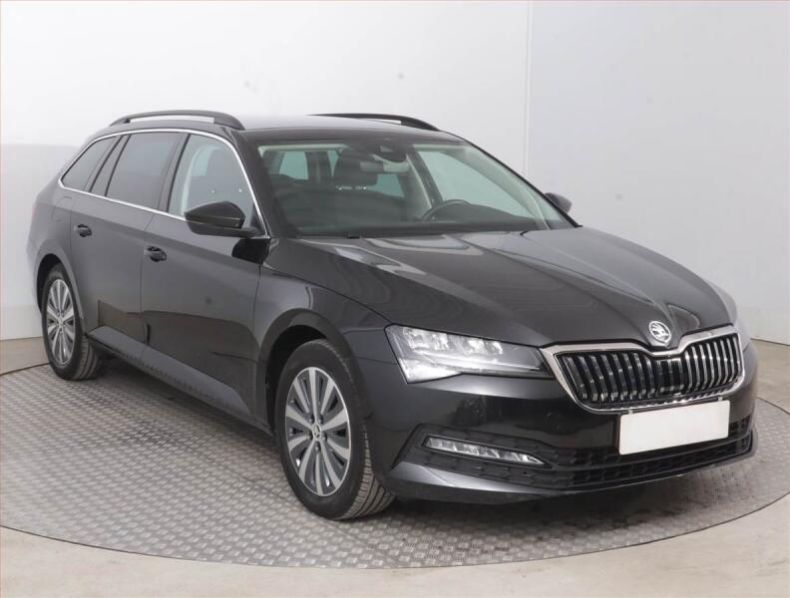 Škoda Superb - hlavní foto
