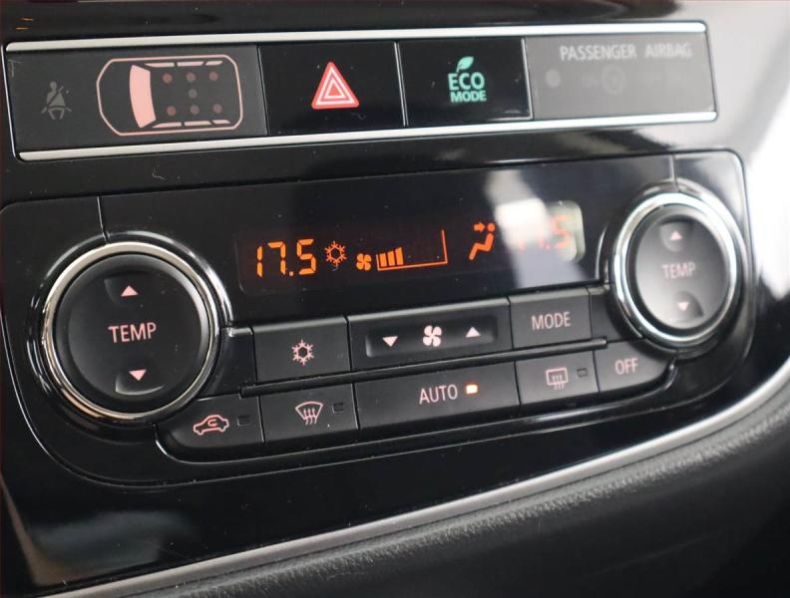 Mitsubishi Outlander - hlavní fotka