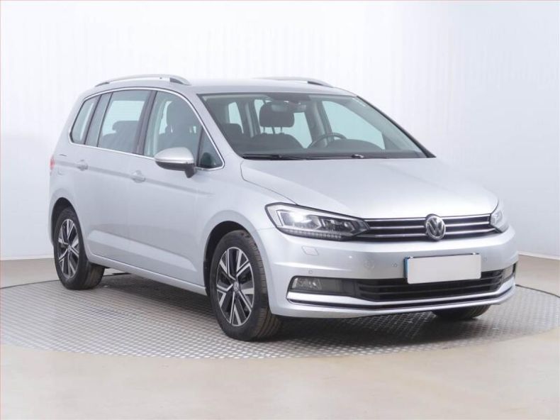 Volkswagen Touran - hlavní foto