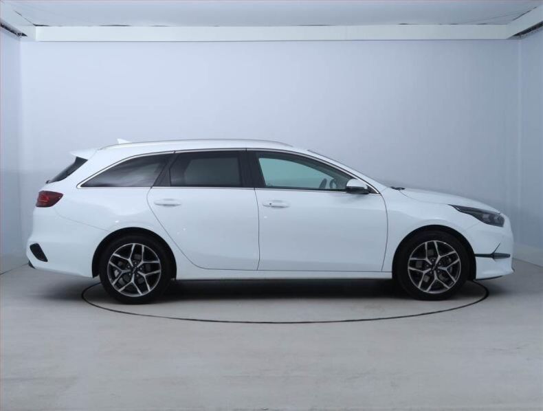 Kia Cee'd - hlavní fotka