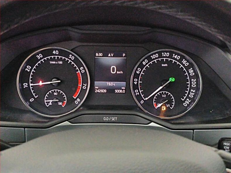 Škoda Superb - hlavní foto