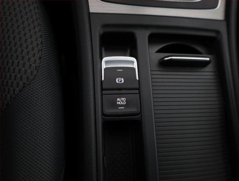 Volkswagen Golf - hlavní fotka