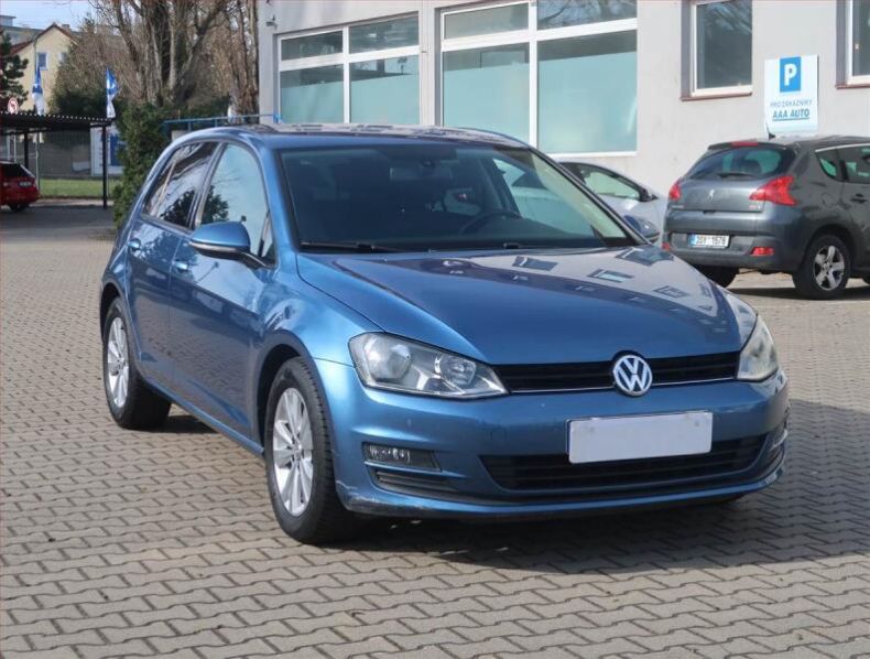 Volkswagen Golf - hlavní fotka inzerátu