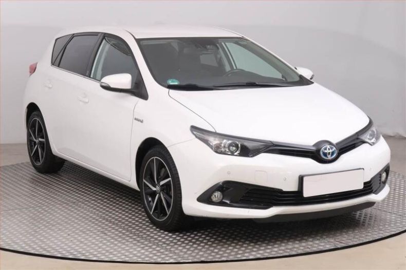 Toyota Auris - hlavní foto