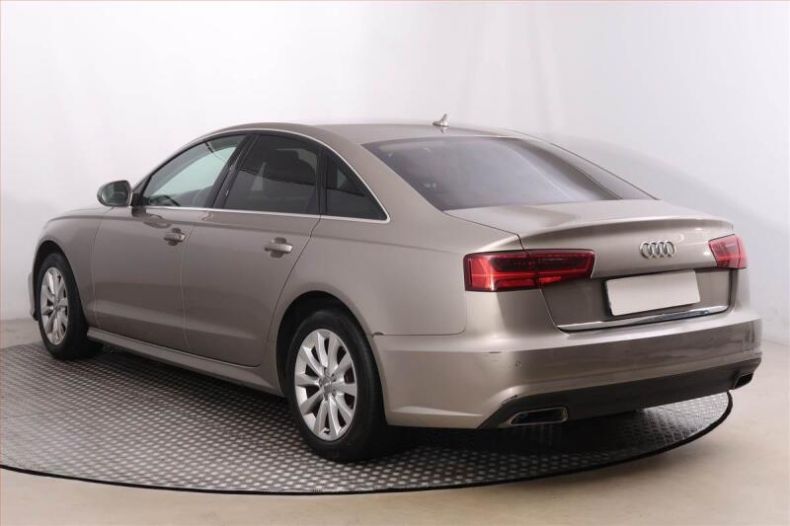 Audi A6 - hlavní fotka