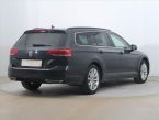 Volkswagen Passat - fotka číslo 4