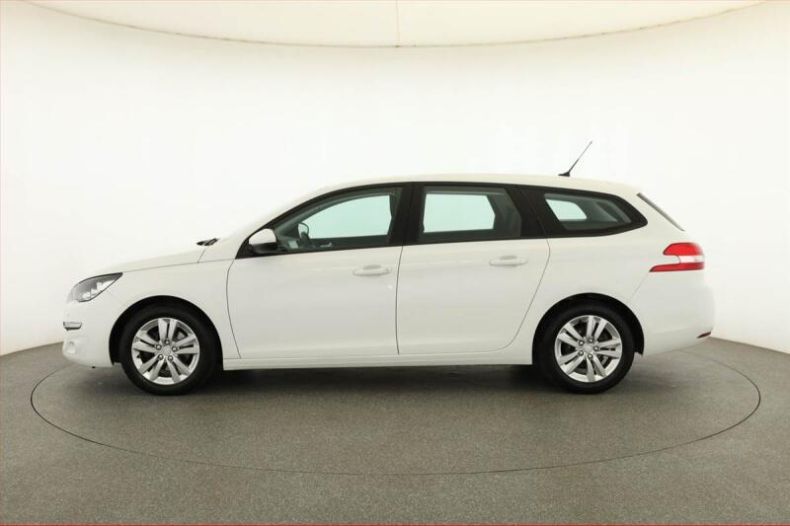 Peugeot 308 - hlavní fotka