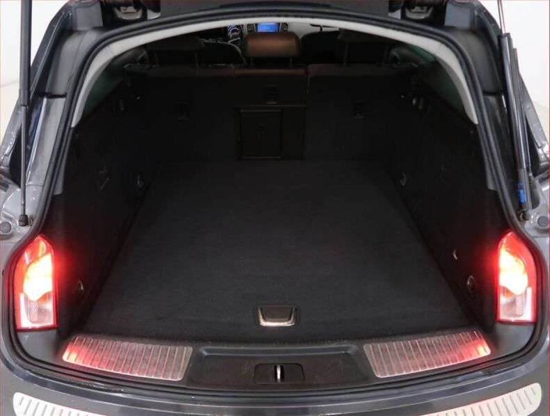 Opel Insignia - hlavní fotka