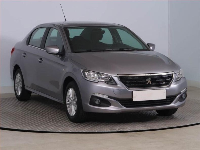 Peugeot 301 - hlavní foto