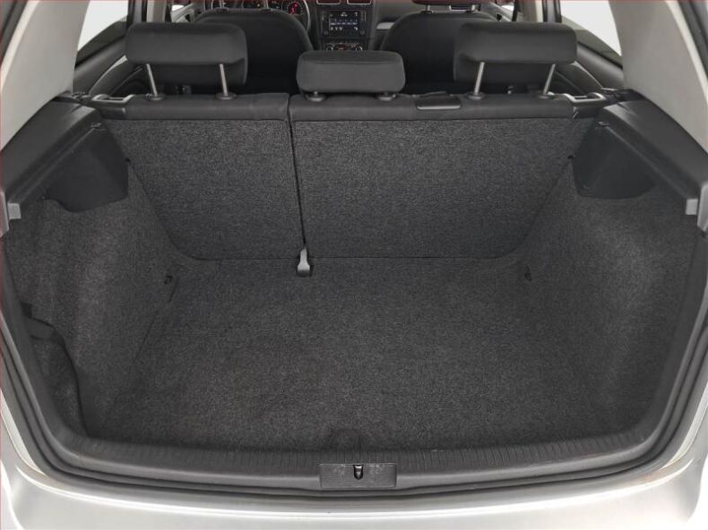 Volkswagen Golf - hlavní fotka
