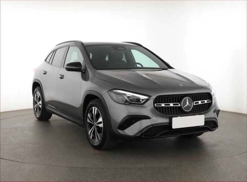 Mercedes Třída GLA - hlavní foto