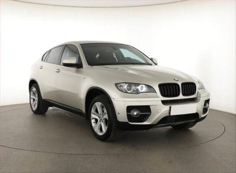 BMW X6 - hlavní foto